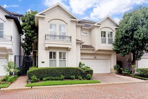 5726 Bering Circle